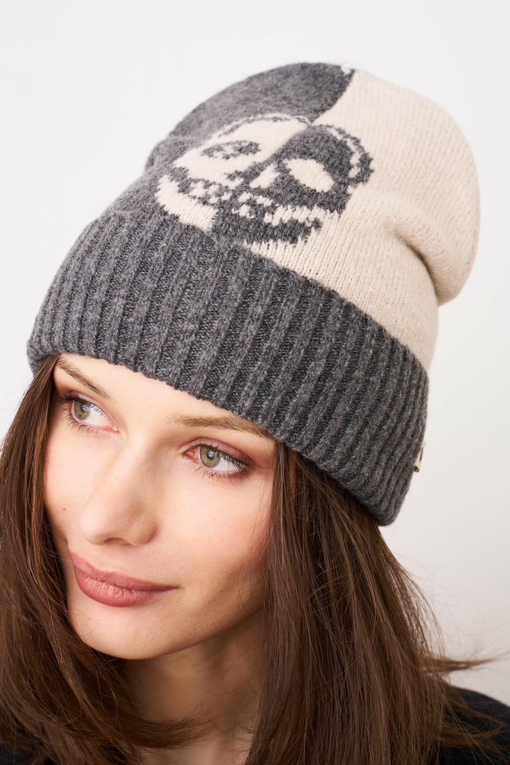 SKULL PATTERN BEANIE | Vintage Havana Women