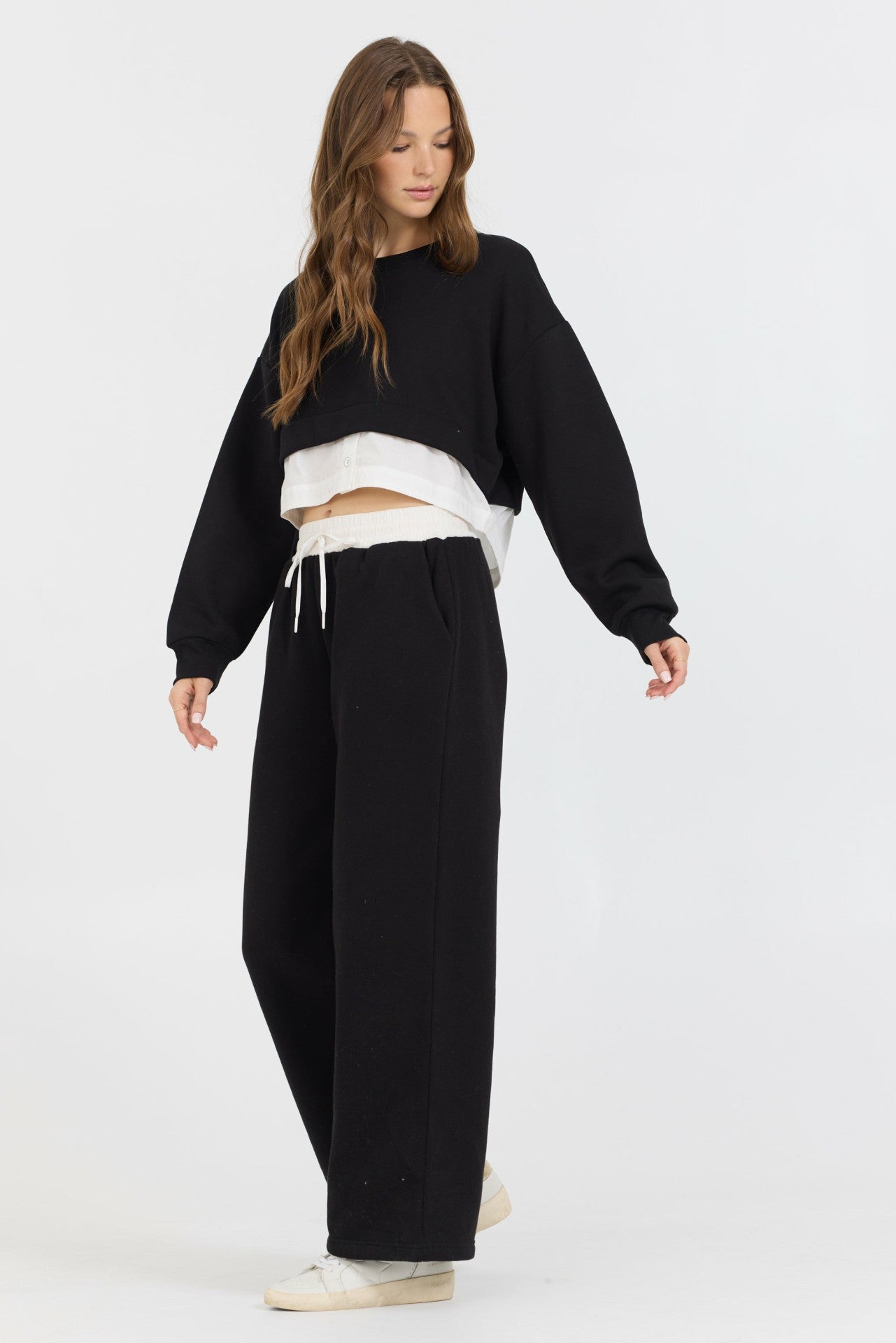 Black/ White Essential Fleece Crewneck W/ Poplin Insert | Vintage Havana Women