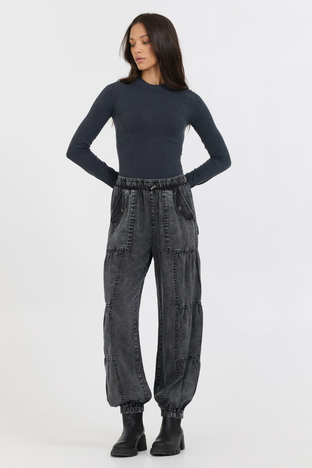 Washed Mountain Seamless Mock Neck Top | Vintage Havana Women