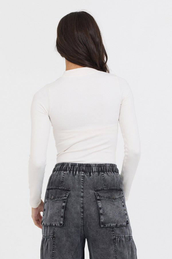 Pale Ivory Seamless Mock Neck Top | Vintage Havana Women