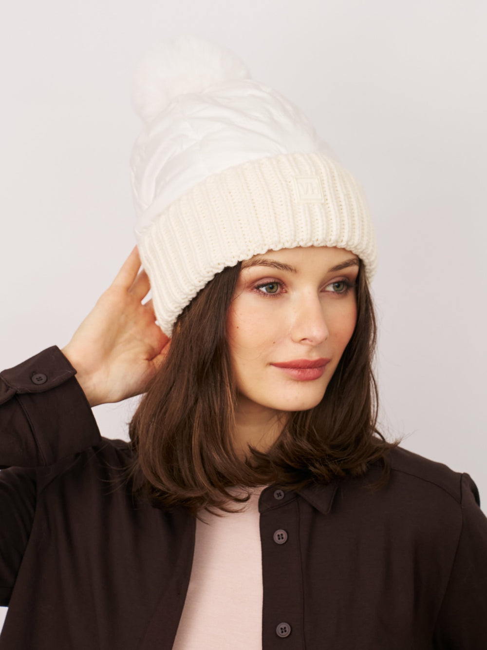 PUFFER POMPOM HAT - WHITE | Vintage Havana Women