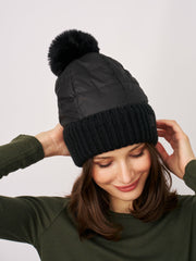 PUFFER POMPOM HAT - BLACK | Vintage Havana Women