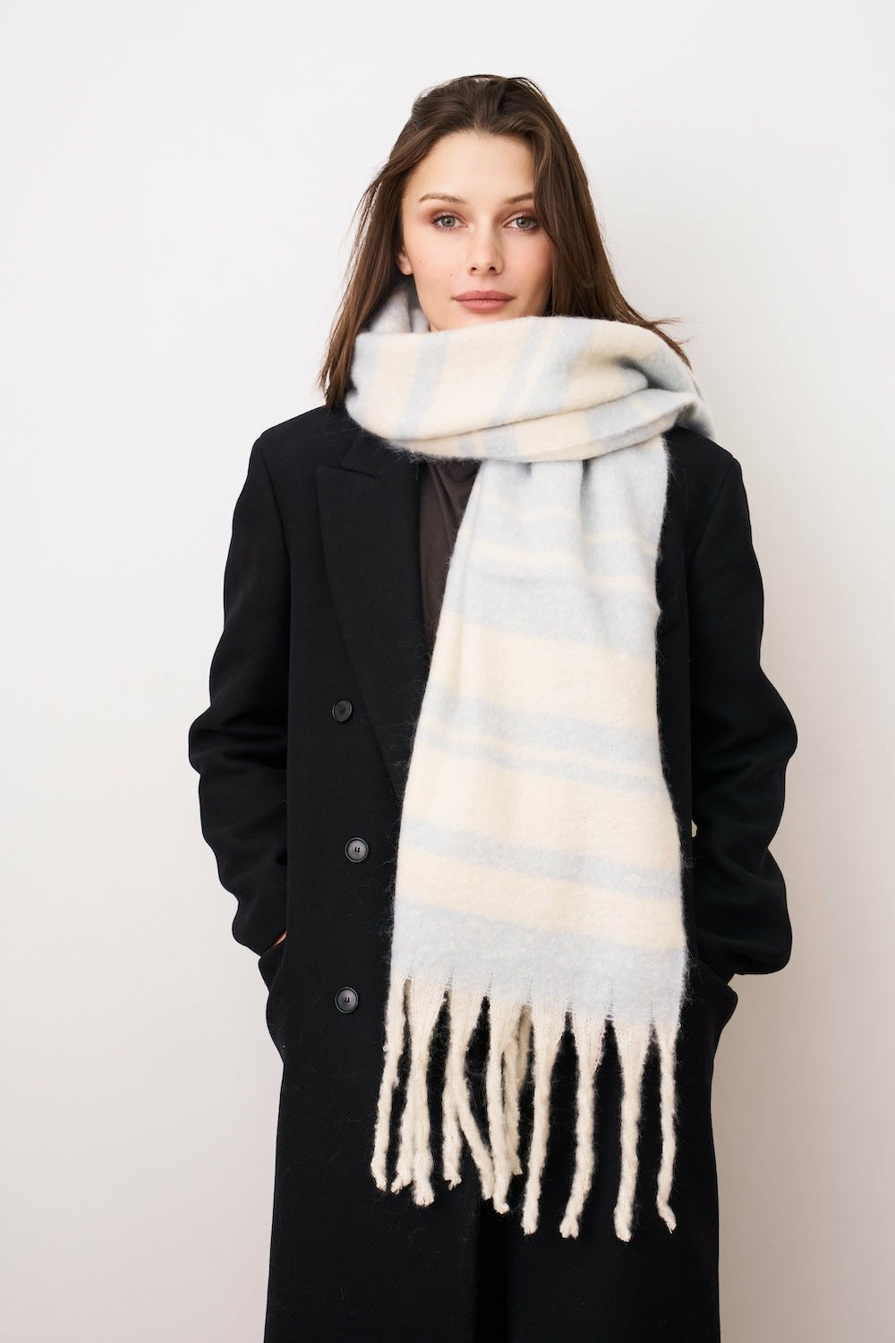 STRIPE BRUSH TASSEL SCARF - BLUE | Vintage Havana Women