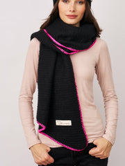 BLANKET STITCH KNIT SCARF - BLACK/B PINK | Vintage Havana Women