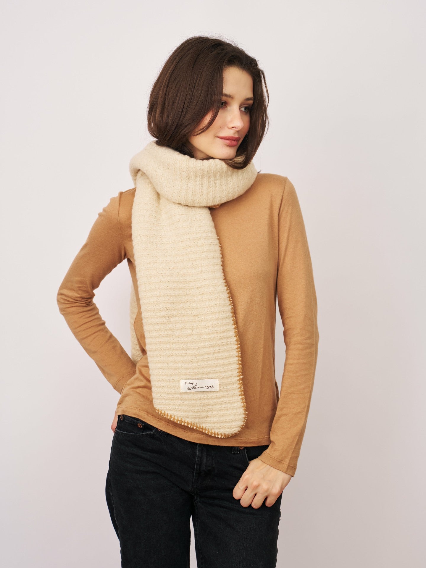 BLANKET STITCH KNIT SCARF - IVORY/WHEAT | Vintage Havana Women