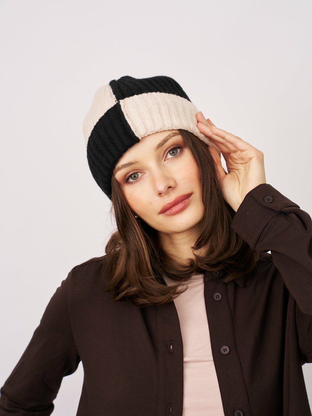 SEAM PATTERN BEANIE - BLACK | Vintage Havana Women