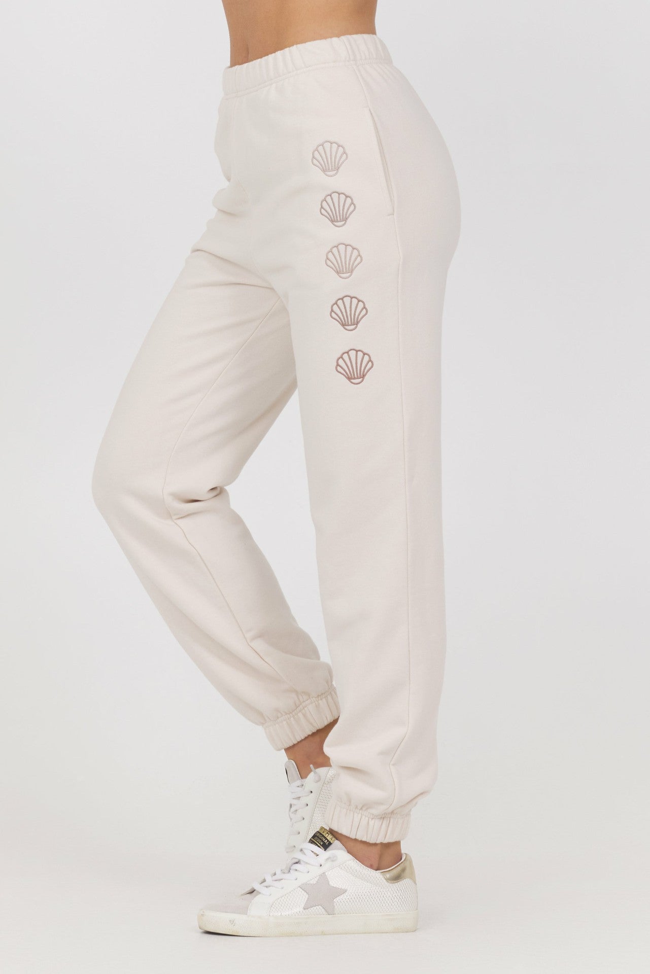 EMBROIDERED FRENCH TERRY JOGGERS | Vintage Havana Women