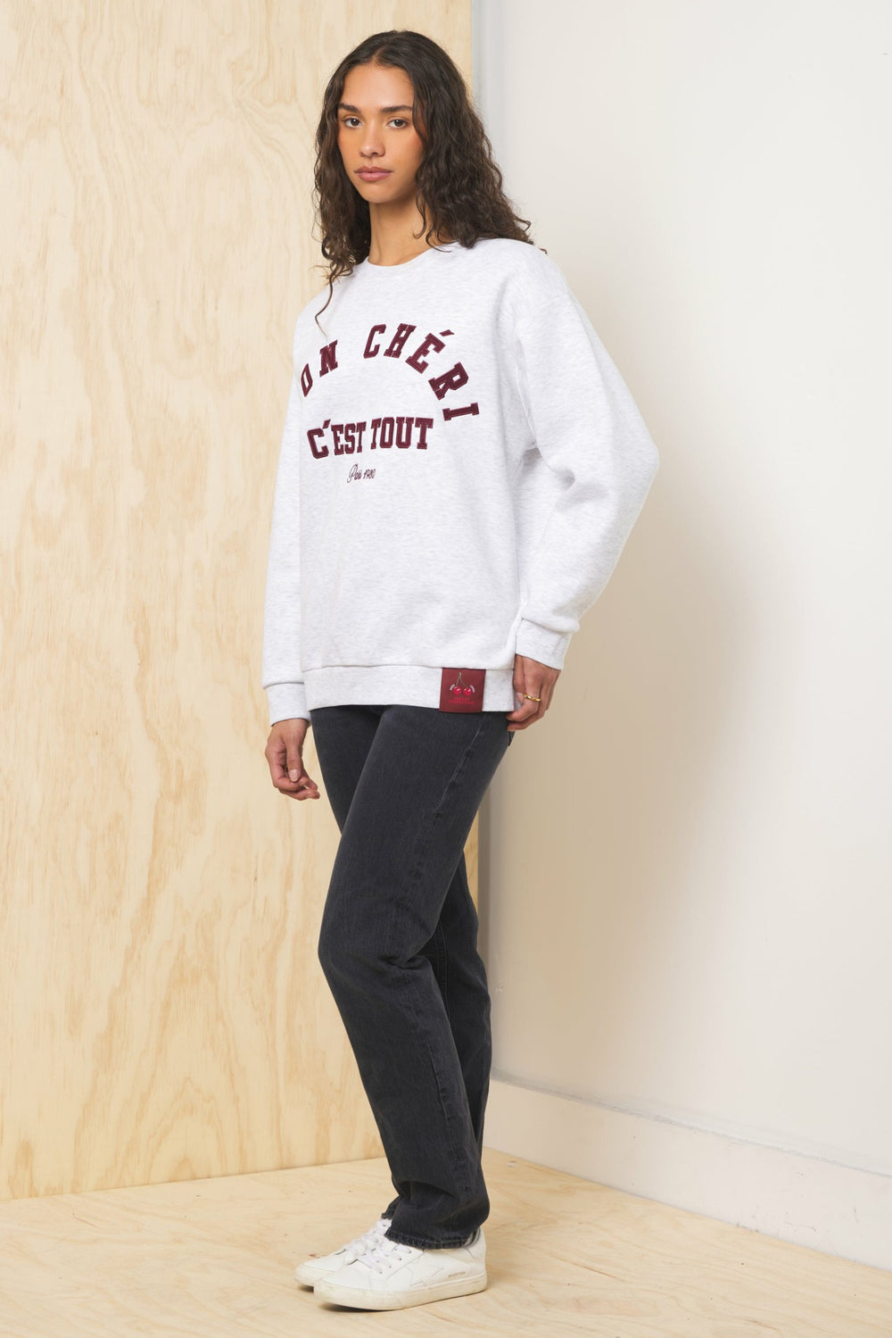 Comfort Fleece Crew with Applique | Vintage Havana Women