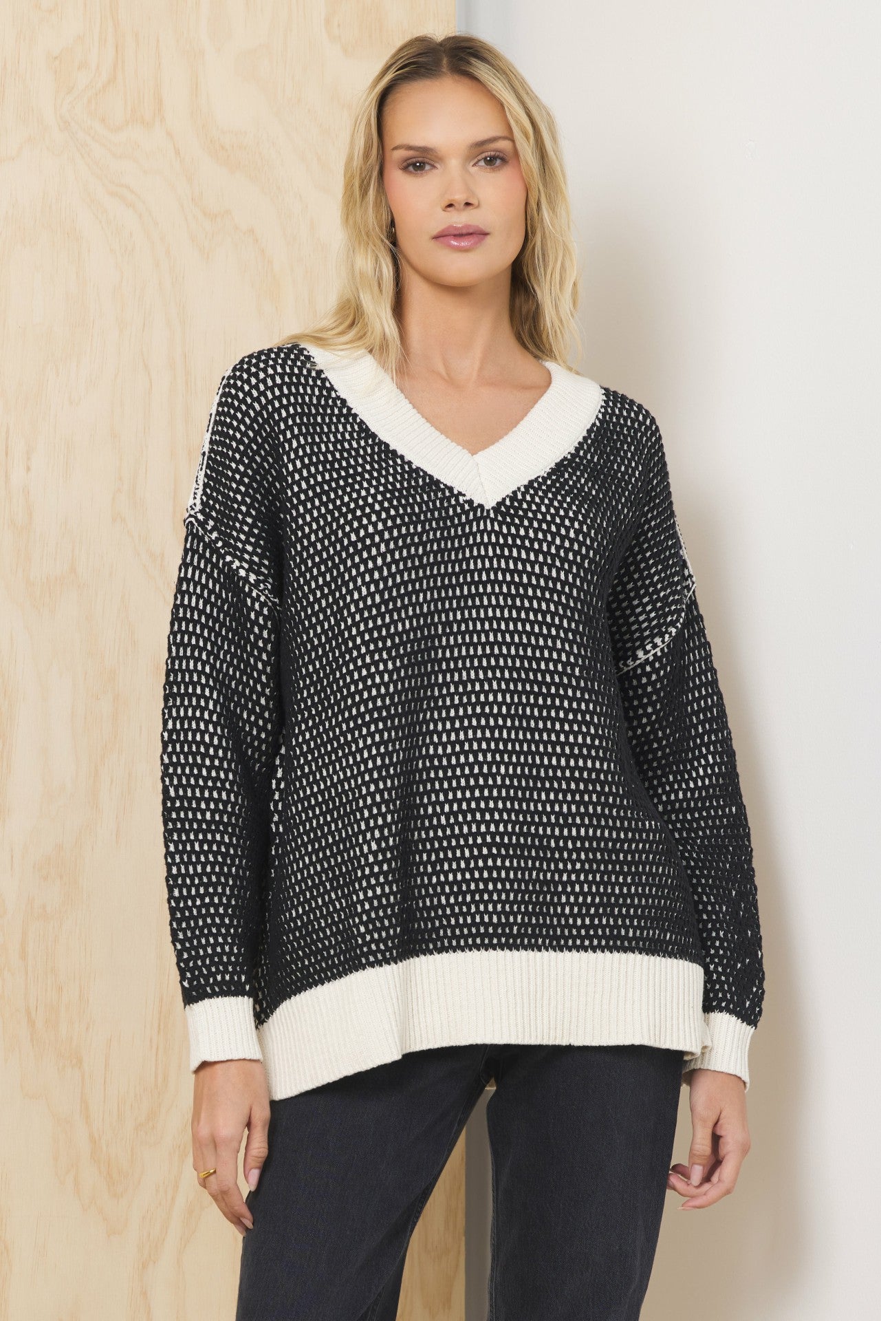 Honeycomb Knit V Neck Sweater | Vintage Havana Women