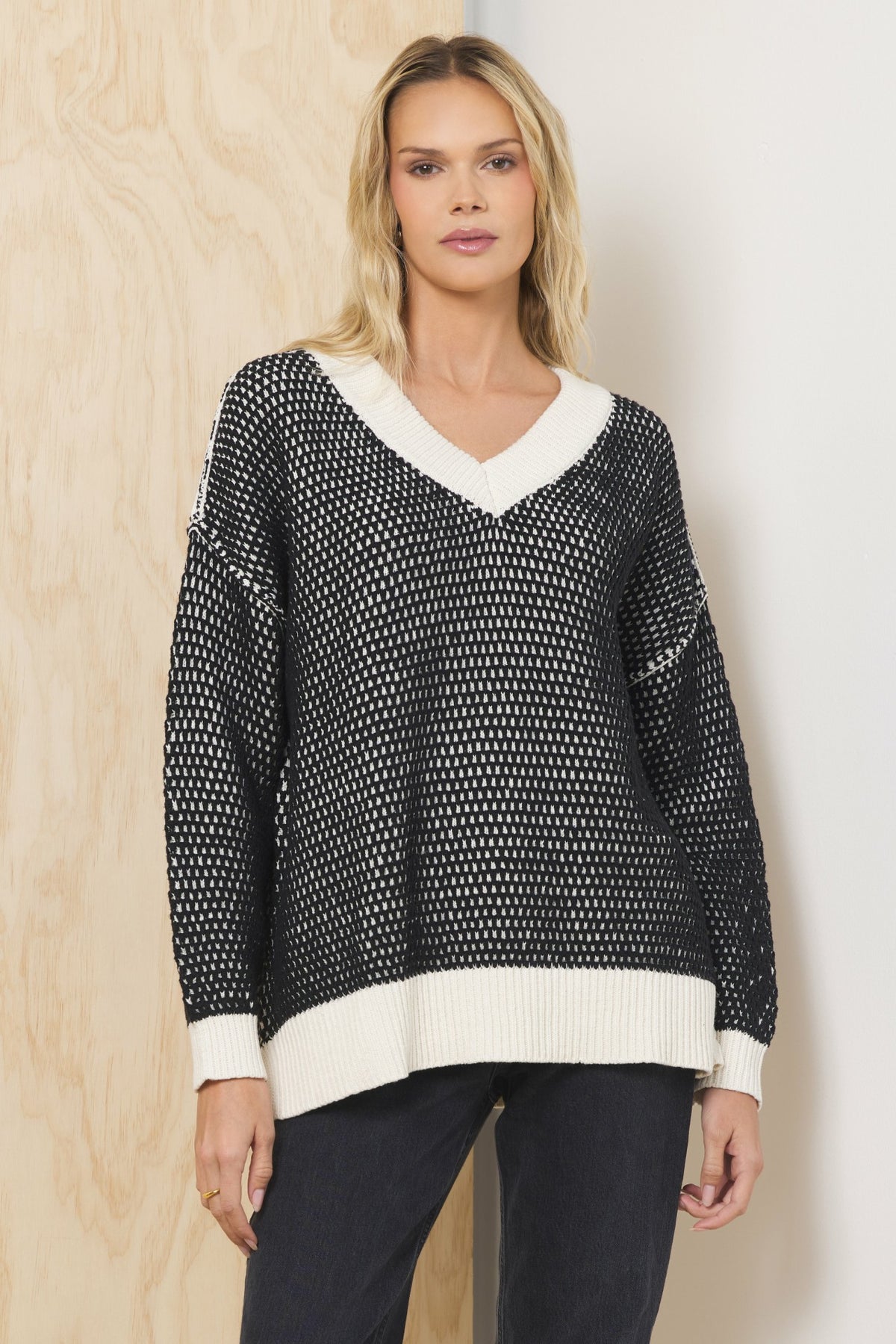 Honeycomb Knit V Neck Sweater | Vintage Havana Women