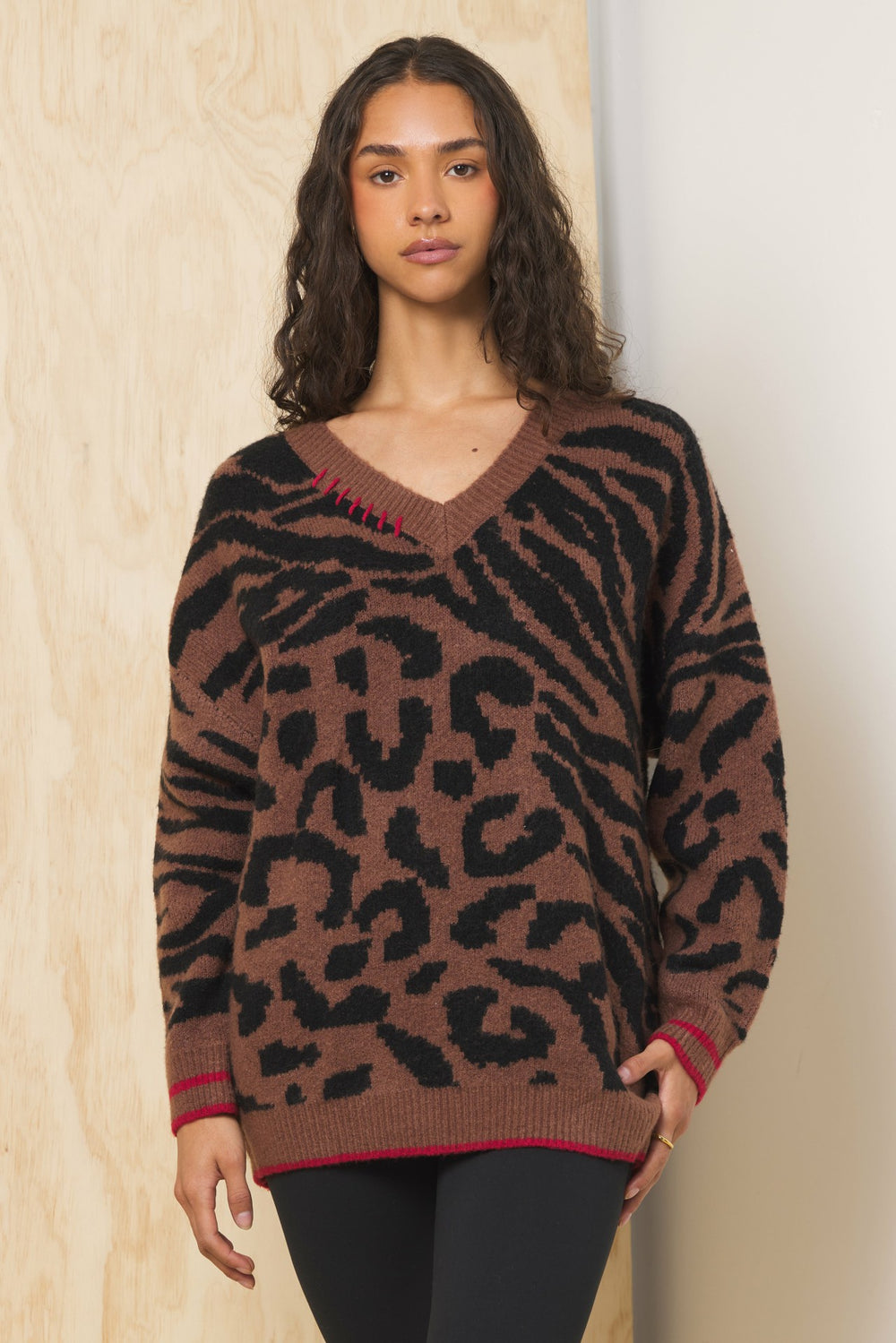 V Neck Jacquard Sweater | Vintage Havana Women