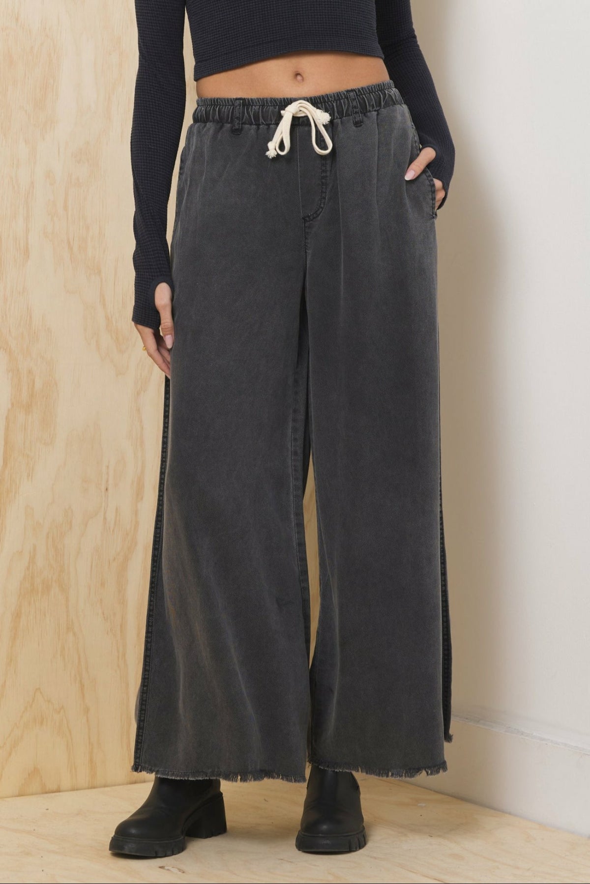 Tencel Wide Leg Pant - Charcoal | Vintage Havana Women